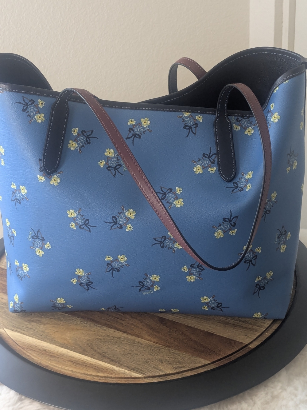 Coach City Tote Blue Floral Bow Print Pebbled Leather Shoulder Bag Large - Picture 9 of 16